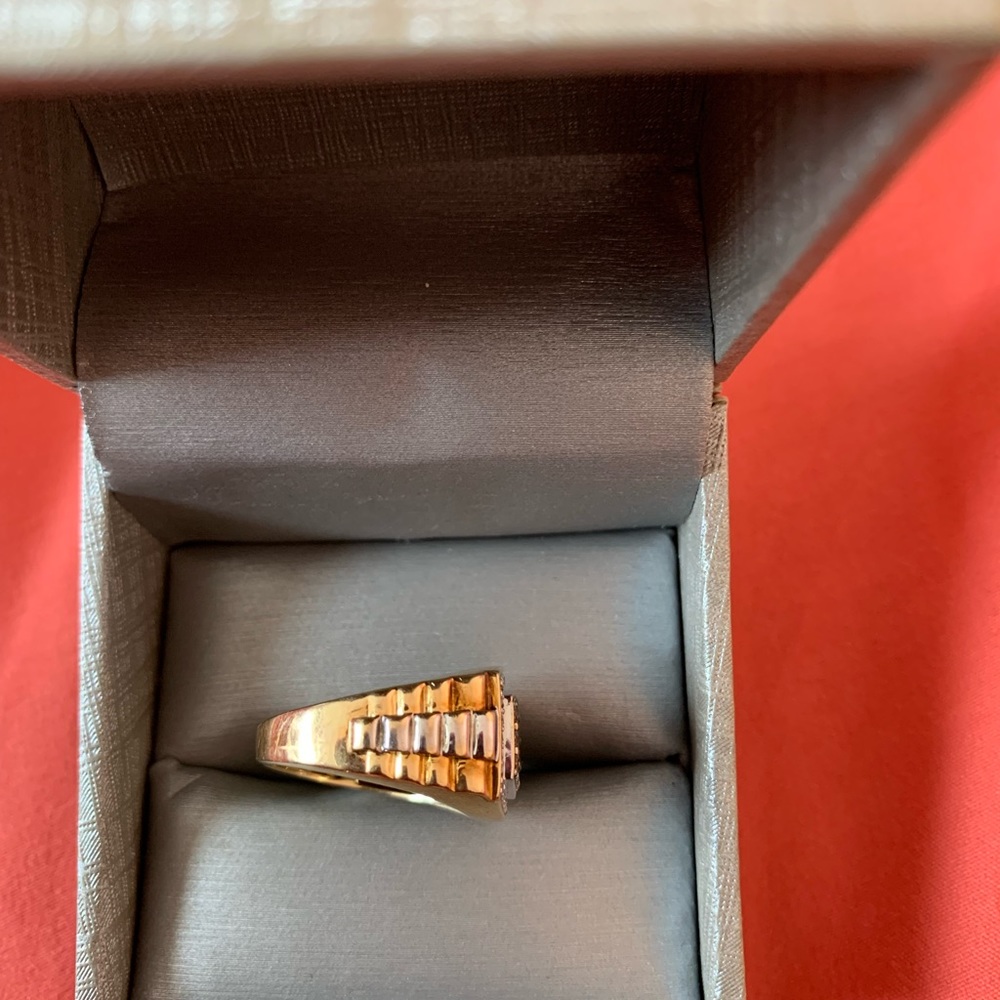 Diamond ring - Picture 3 of 4